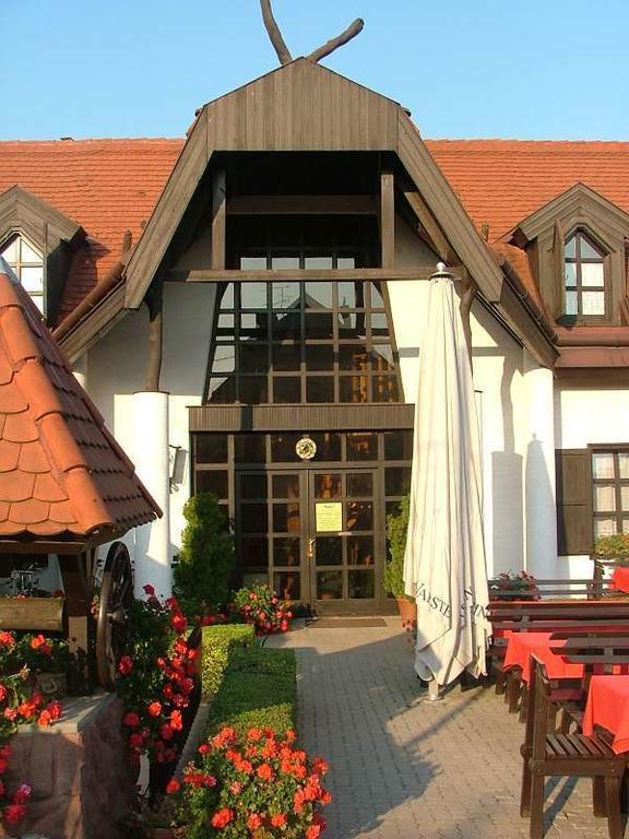 Hotel Agas Vendeghaz Csopak Exterior foto